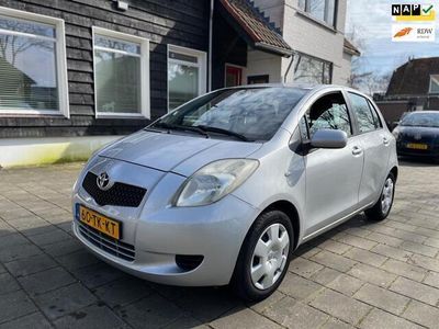 Grijs Gebruikt 2006 Toyota Yaris Sol Hatchback | € 2.690 (Eerlijke prijs)