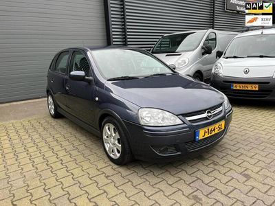 tweedehands Opel Corsa 1.0-12V Essentia AIRCO