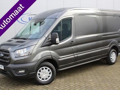 tweedehands Ford Transit 350 2.0-170pk TDCI L3H2 Trend AUTOMAAT ! Net ingereden, uit voorraad leverbaar ! Volautm. airco, metallic lak, lane- en side assist, adaptive cruise, navigatie by Apple carplay/Android auto cntrl, bijrijdersbank, USB aansluiting etc.