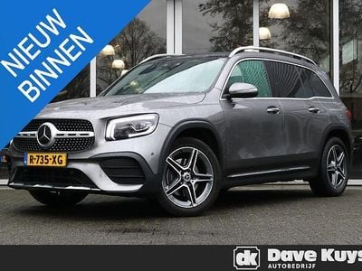 Grijs Gebruikt 2023 Mercedes GLB180 AMG line SUV | € 42.950 (Eerlijke prijs)