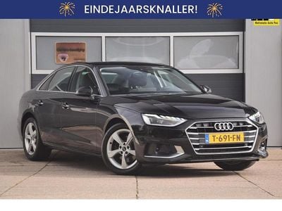 Zwart Gebruikt 2023 Audi A4 Advanced Sedan | € 30.900 (Goede deal)