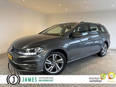Grijs Gebruikt 2020 VW Golf VIII Business Stationwagen | € 17.445 (Goede deal)