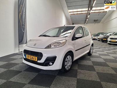 tweedehands Peugeot 107 2012. Facelift Led. MET SLECHTS 129.000 km NAP.