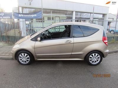 Geel Occasion 2005 Mercedes A170 Classic MPV | € 1.650 (Goede deal)