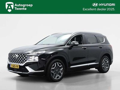 Phantom black (zwart metallic) Gebruikt 2023 Hyundai Santa Fe Premium SUV | € 41.950 (Eerlijke prijs)