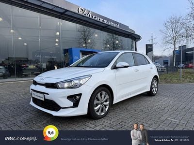 Wit Occasion 2022 Kia Rio Hatchback | € 18.945 (Eerlijke prijs)