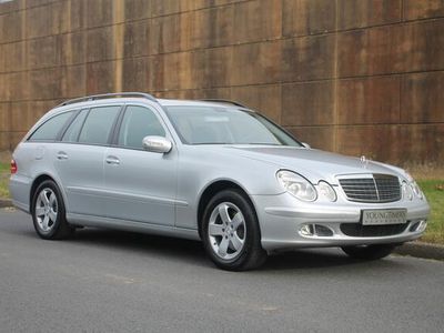 Zilver Occasion 2005 Mercedes E280 Stationwagen | € 11.945
