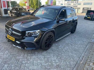 Mercedes GLB200