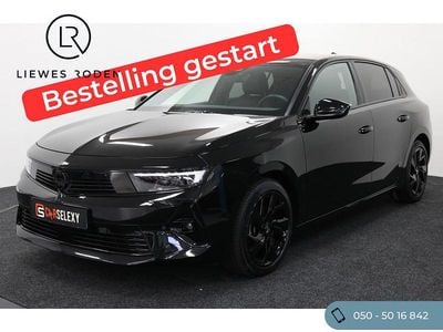 Zwart Gebruikt 2023 Opel Astra Hatchback | € 22.950 (Goede deal)