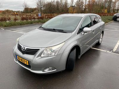 Grijs Gebruikt 2011 Toyota Avensis Business Edition Stationwagen | € 6.990