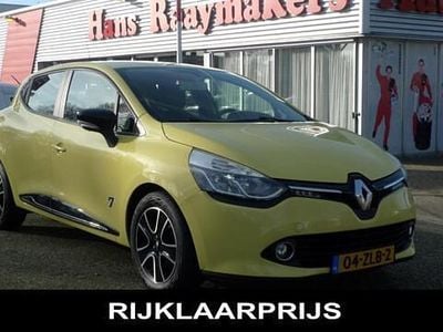 Geel Occasion 2013 Renault Clio IV Expression Hatchback | € 7.950 (Eerlijke prijs)