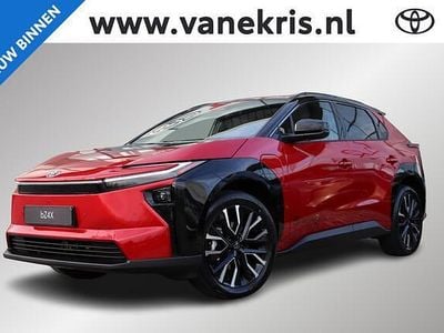 Rood Nieuw 2025 Toyota bZ4X Executive SUV | € 57.230 (Duur)