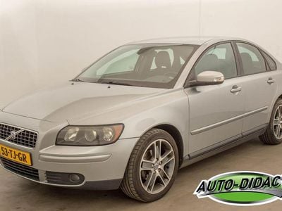 Zilver Gebruikt 2006 Volvo S40 Sedan | € 850