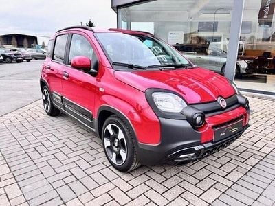 Occasion Fiat Panda Cross Cross 69 PK (50 kW) 2024 Rood Hatchback
