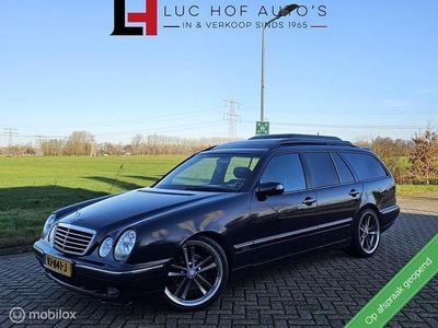Paars Gebruikt 2000 Mercedes E320 Avantgarde Stationwagen | € 1.750