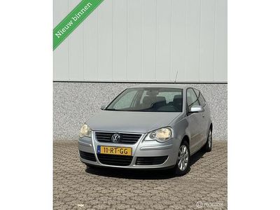 Grijs Occasion 2005 VW Polo Sportline Hatchback | € 2.900 (Eerlijke prijs)