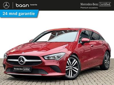 Rood, metallic lak Occasion 2020 Mercedes CLA180 Shooting Brake Luxury Stationwagen | € 26.400 (Super prijs)