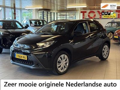 Zwart Occasion 2023 Toyota Aygo X Play SUV | € 14.850 (Eerlijke prijs)