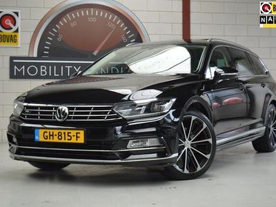 Zwart Occasion 2015 VW Passat Edition Stationwagen | € 13.880 (Eerlijke prijs)