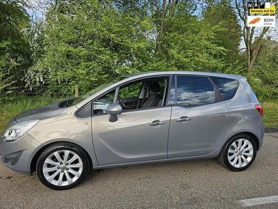 Bruin Occasion 2011 Opel Meriva Cosmo MPV | € 5.950 (Eerlijke prijs)