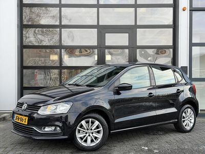 Zwart Occasion 2015 VW Polo Comfortline Hatchback | € 7.995 (Eerlijke prijs)