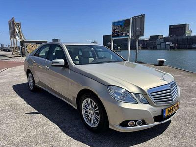 Mercedes E200