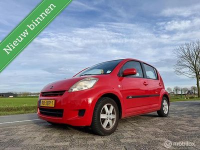 Rood Gebruikt 2009 Daihatsu Sirion Hatchback | € 1.495 (Eerlijke prijs)