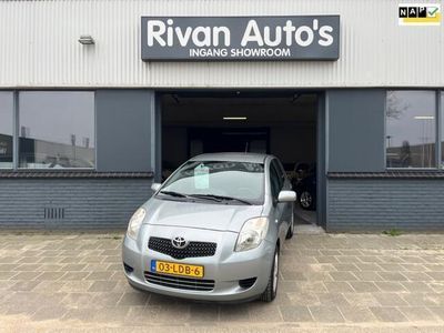 tweedehands Toyota Yaris 1.0 VVTI TERRA