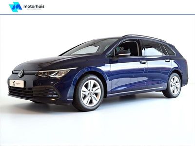 Blauw Occasion 2021 VW Golf VIII Life Stationwagen | € 16.740 (Iets duurder)