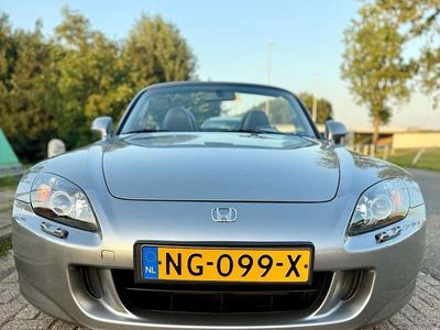 Honda S 2000