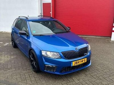 Blauw (metallic) Gebruikt 2014 Skoda Octavia RS Stationwagen | € 17.950 (Duur)