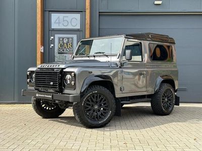 tweedehands Land Rover Defender 2.2 D SW 90" SE 2016