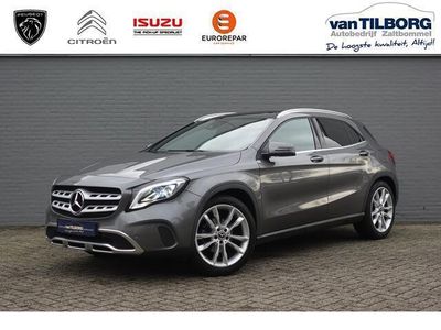 tweedehands Mercedes GLA200 | Premium | Automaat | NAV | PANO/SCHUIF | STOELVW | LED | A. CAMERA | 19 LMV | Org. WINTERSET!