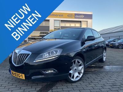 tweedehands Lancia Delta 1.4-16V Oro Business | Trekhaak | Lederen bekleding | PDC voor + achter | Super luxe! |