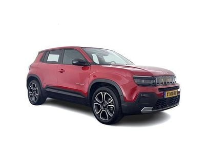 Rood (metallic) Occasion 2024 Jeep Avenger EV Summit SUV | € 23.445