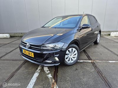 Zwart Occasion 2018 VW Polo Highline Hatchback | € 13.950 (Eerlijke prijs)