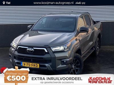 Groen (metallic) Gebruikt 2024 Toyota HiLux Pickup | € 51.900 (Eerlijke prijs)