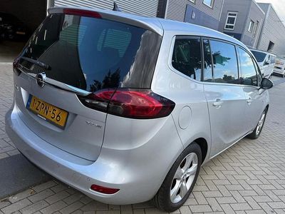 Grijs (metallic) Occasion 2013 Opel Zafira Tourer Cosmo MPV | € 7.450 (Eerlijke prijs)