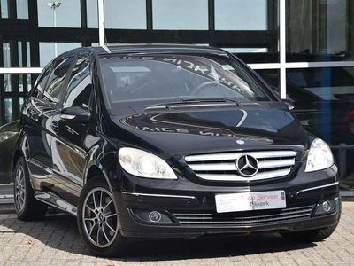 Mercedes B200