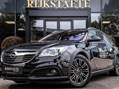 Zwart Gebruikt 2014 Opel Insignia Country Tourer Cosmo Stationwagen | € 12.900