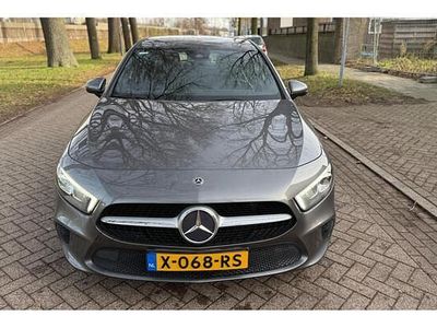 Grijs Occasion 2018 Mercedes A180 Premium Plus Hatchback | € 16.499 (Eerlijke prijs)