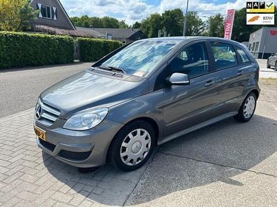 Mercedes B180