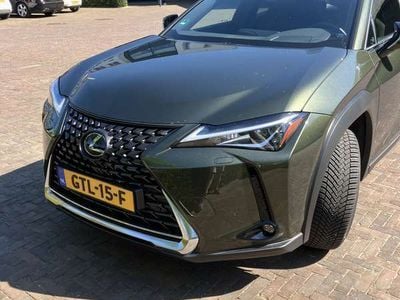 Lexus UX 250h