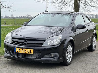 Occasion Opel Astra Executive 105 PK (77 kW) 2006 Zwart Hatchback
