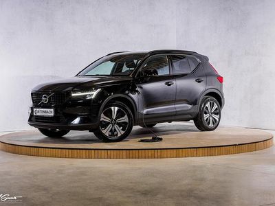 Zwart (metallic) Occasion 2022 Volvo XC40 Plus SUV | € 35.990 (Iets duurder)