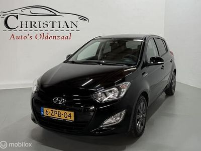 Zwart Occasion 2015 Hyundai i20 GO! Hatchback | € 7.749 (Eerlijke prijs)