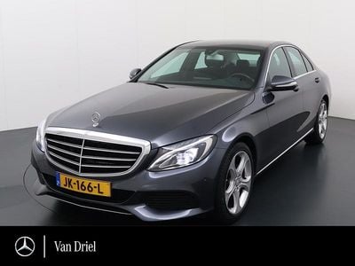 Grijs (metallic) Gebruikt 2015 Mercedes C180 Exclusive Sedan | € 16.950 (Goede deal)