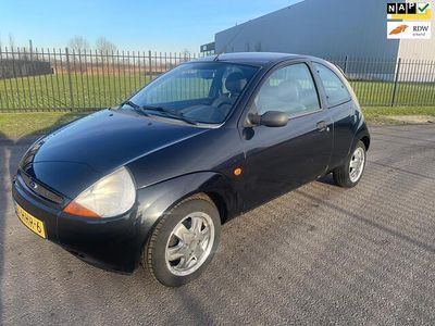 Zwart (metallic) Occasion 2008 Ford Ka Cool & Sound Edition Hatchback | € 895 (Eerlijke prijs)