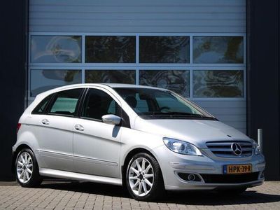 Mercedes B180