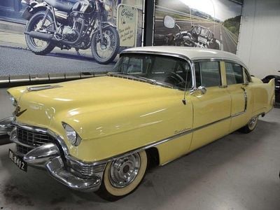 Geel Occasion 1955 Cadillac Deville Sedan | € 45.000